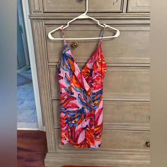 FARM Rio Multicolor V-Neck Dress - Picture 9 of 10